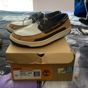 Well-kept casual Timbs!